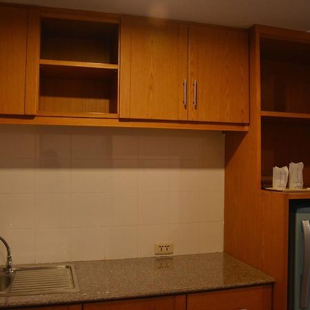 Seven Oaks Inn Jomtien Habitación foto