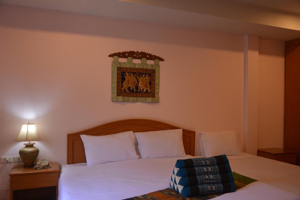 Seven Oaks Inn Jomtien Habitación foto